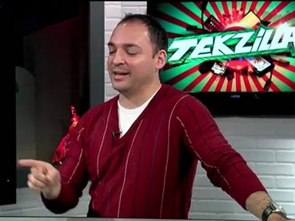 Improve on Windows Update! Xbox Live TV Update! More Holiday Photo Tips! Google TV 2.0 Demo, Can You Mix Brands of RAM? Block Text Messages, and More! - Tekzilla