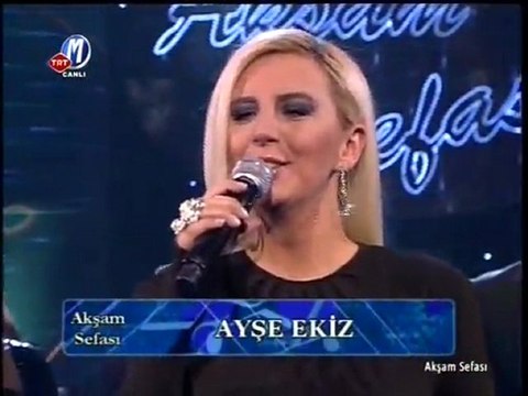 Ayşe İnak Ekiz-Leyla Bir Özge Candır