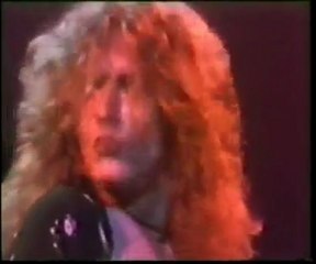 Black Dog (LIVE) / LED ZEPPELIN