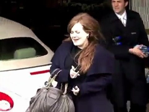 SNTV - Adele Officially Takes Over Twitter Account