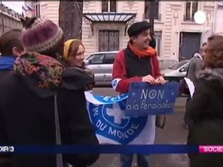 Francia baraja multar a los clientes de la prostitución
