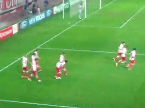 RedPlanet.gr: Πανηγυρισμοί στο γκολ του Τζεμπούρ - Ολυμπιακός - Άρσεναλ 3-1