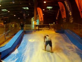 Antoine Albeau sur la vague statique au Nautic