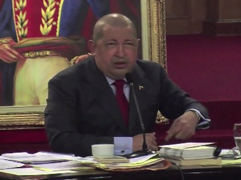 Chávez ríe del ‘piquito’ con Obama