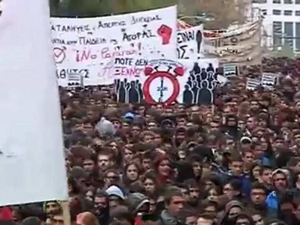 Greeks protest on police student shooting anniversary