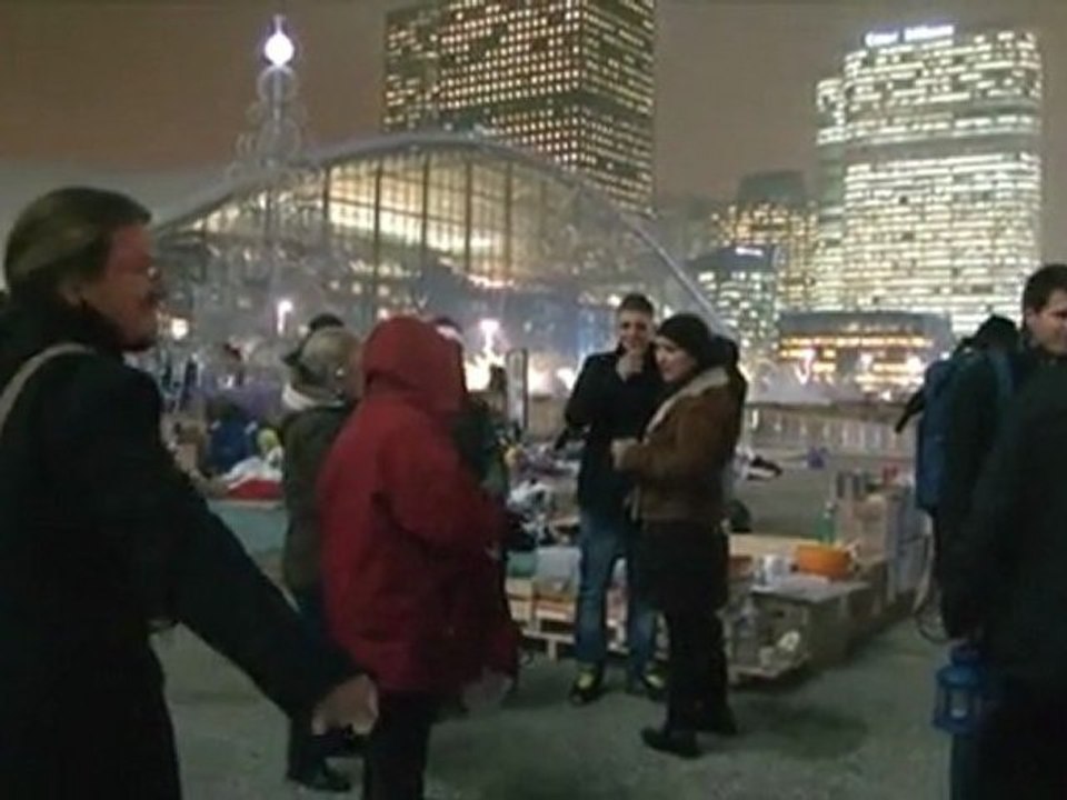 "Indignez vous" Rencontre avec les Indignés de la Défense