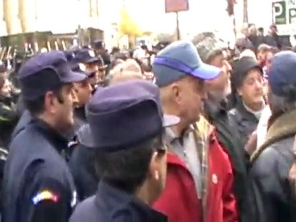 Protestul Revolutionarilor Romani - 07.Dec.2011(3)