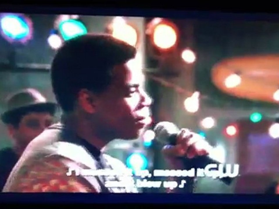 Dixon singing for adriana 90210 S04E10