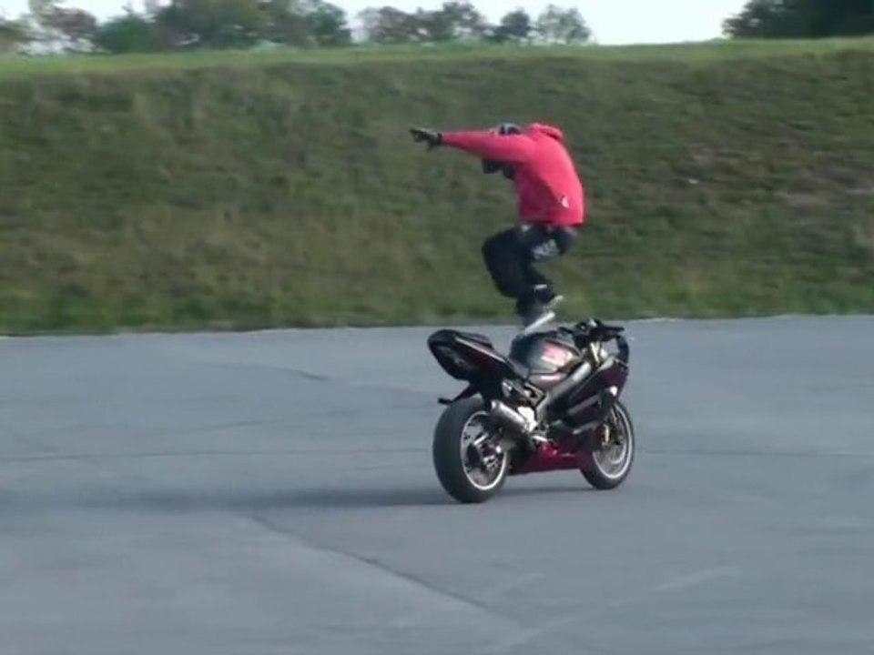 G-Ryders present "Best of Barjak" Amazing Stunt Rider of Switzerland!