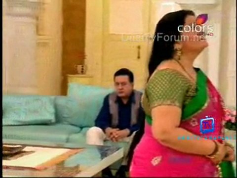 Hamari Saas Leela -8th December 2011 Watch Video Online Part2