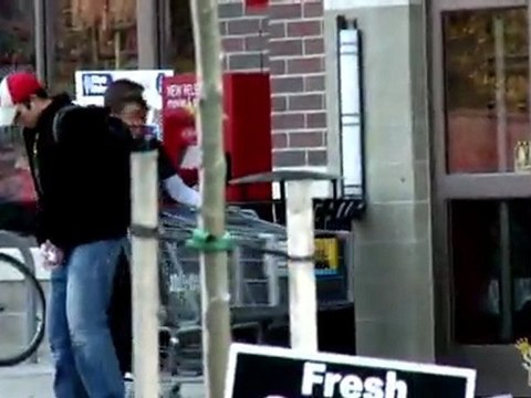 Blague de pisser dans la rue