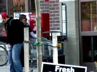 Blague de pisser dans la rue