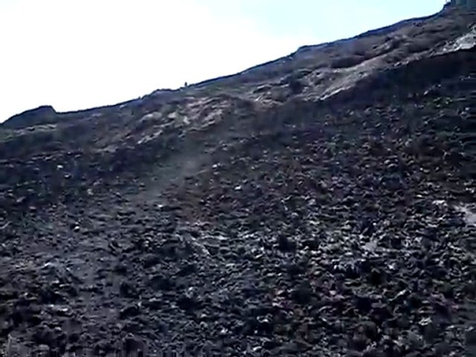 Marche sur les gratons au volcan