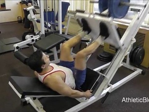 Жим ногами на тренажере. Техника выполнения упражнения.