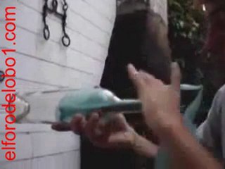 Como sacar un corcho de una botella y como meter un huevo