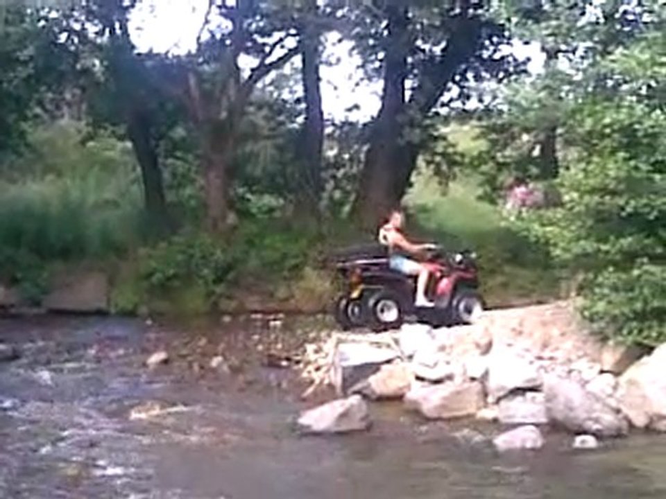 passage riviere quad