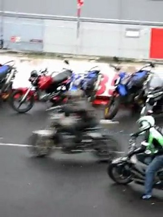 Stunt Mondial moto 2011 (#8)