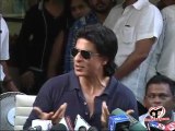 Shahrukh Khan meets Fans on the Occasion of his Birthday at his Banglow