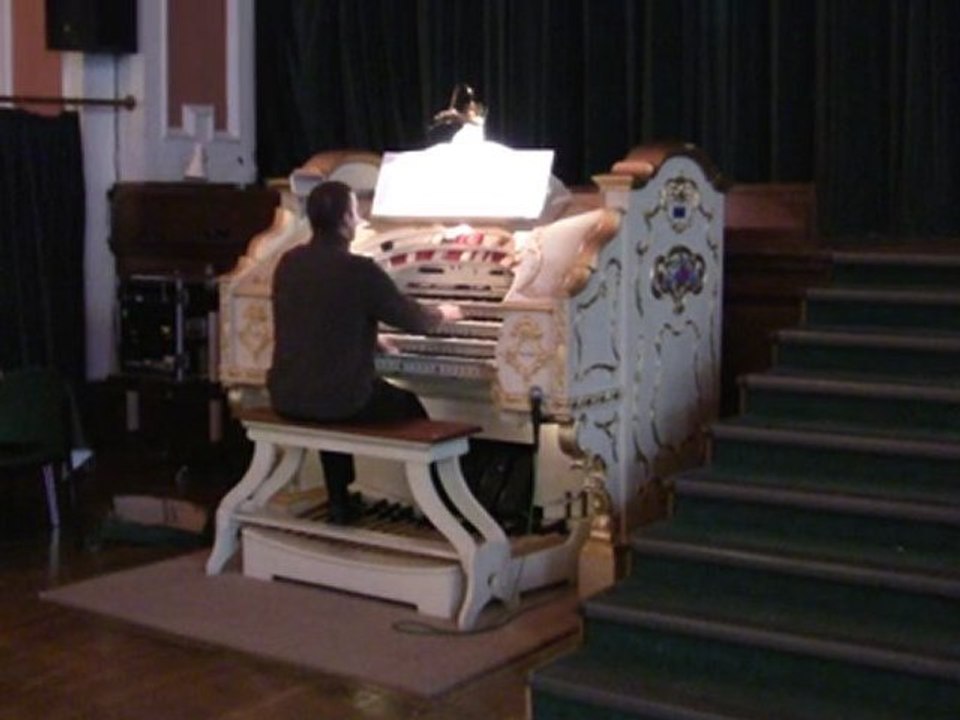 The Kerry Dance - Chris Lawton at Stockport Town Hall