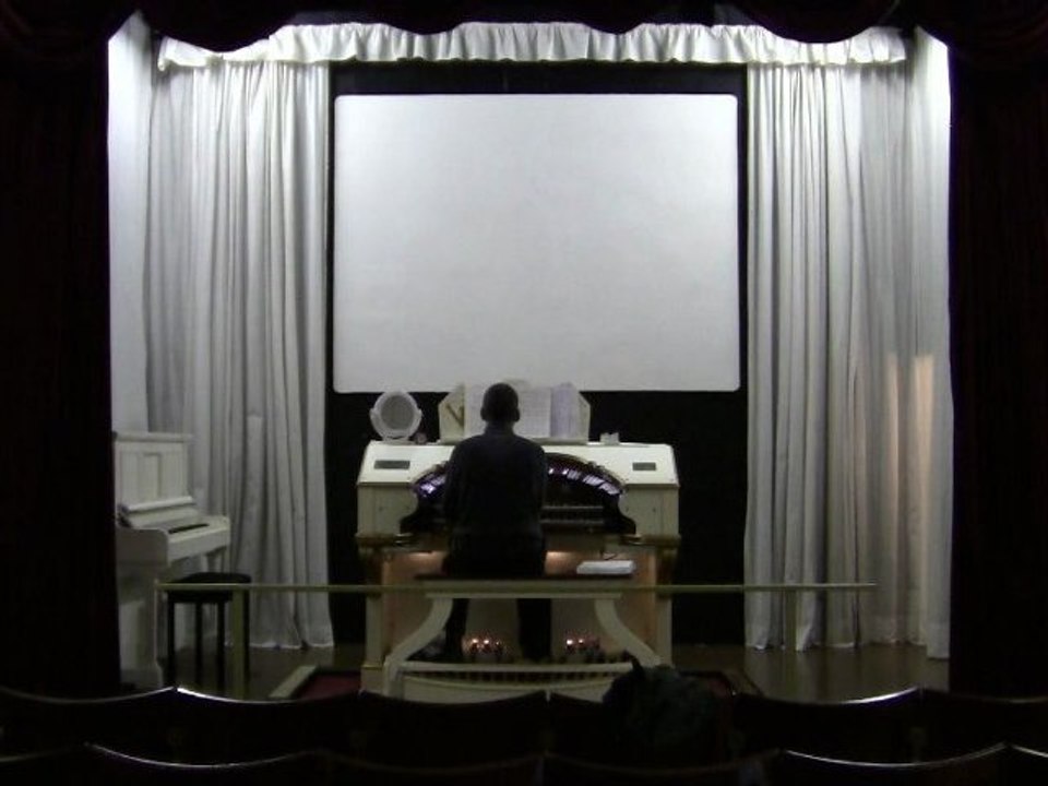 Postman Pat - Chris Lawton at the Theatre Organ Heritage Centre, Peel Green, Manchester