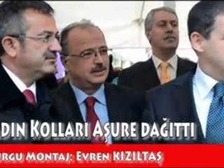 Aşure dağıttılar