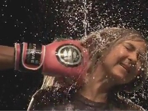 Coups de poing au ralenti