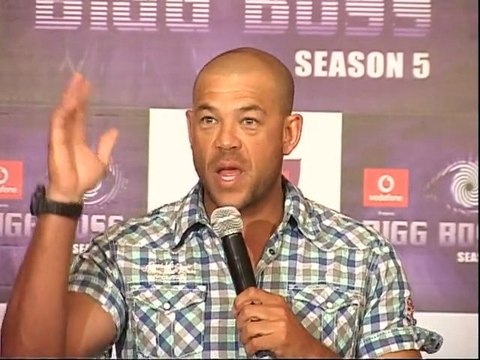 Andrew Symonds Sings Munni Badnaam Before Entering Bigg Boss House- Tv News