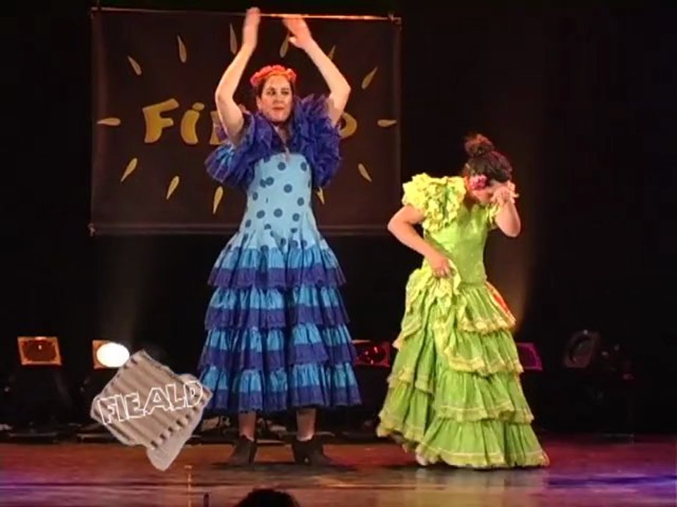 Hanna & Susana: Flamenco Clapping