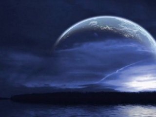 ay doğdu üzerimize