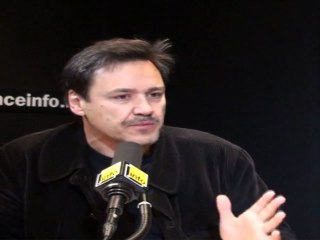 "Au PS ou à l'UMP, je ne vois pas la diversité"