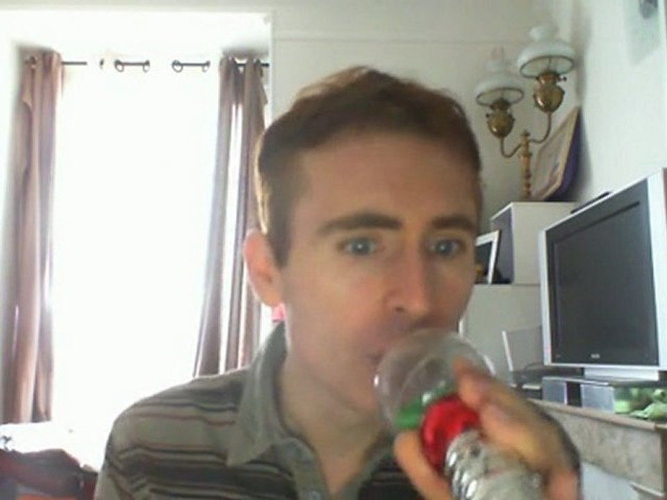 Wiwi égratigne "toutes les nuits" de Colonel Reyel