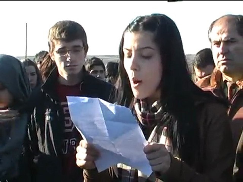 Babaeski MYO Öğrencileri Trafik Kazasında Ölen Arkadaşları İçin Basın Açıklaması Yaptı