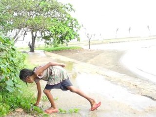 La petite chanteuse de Kep.Cambodge
