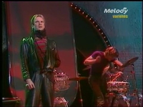Groupe POLICE (1ére télé française -1982)- spirits in a material world