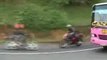 0444 - Crash violent deux motos face à face