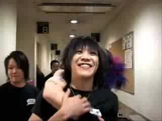 [Clip] Miyavi Harrasing Kai