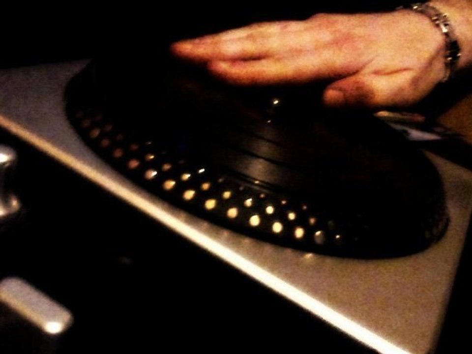 Dj slazz Techno Sound