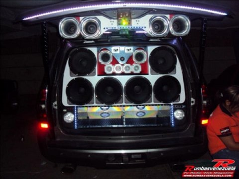 cancion sound car swedish house mafia