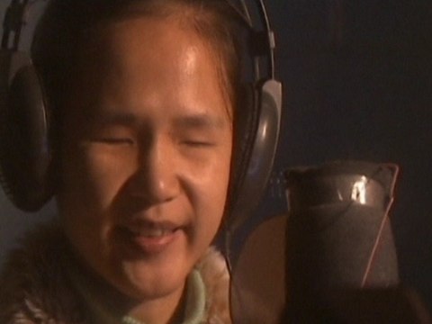 Blind Chinese Girl Pursues Her Dream