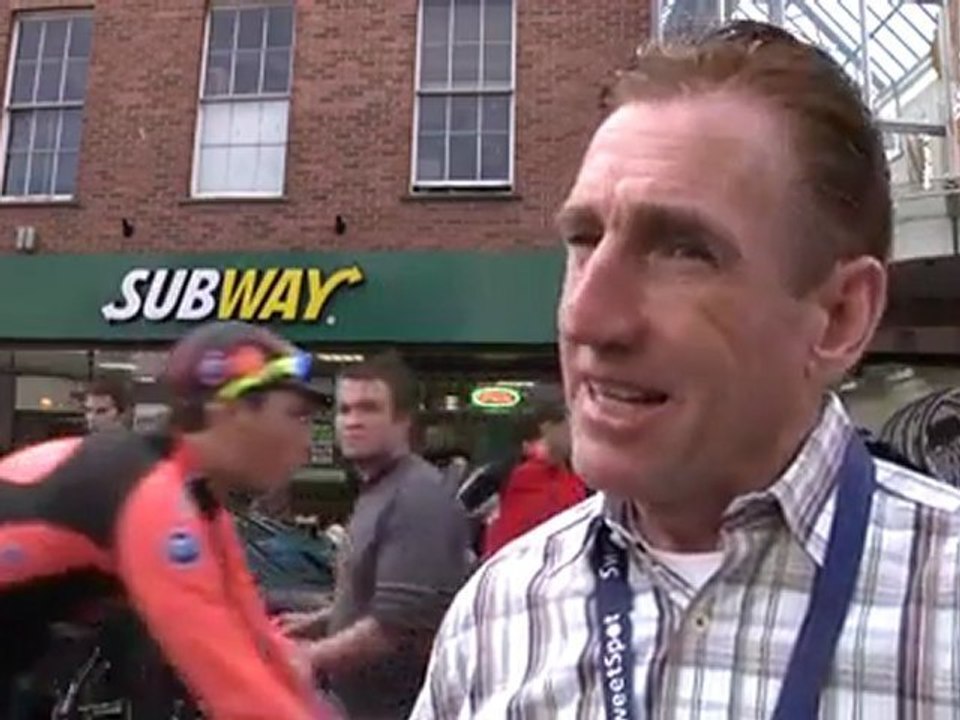 Kelly talks during the 2011 Tour of Britain