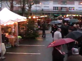 VESOUL  : CONVIVIAL MARCHE DE NOEL AUX REPES