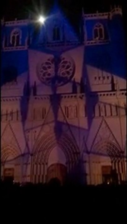 Fête des Lumières LYON 2011 - Cathédrale Saint Jean