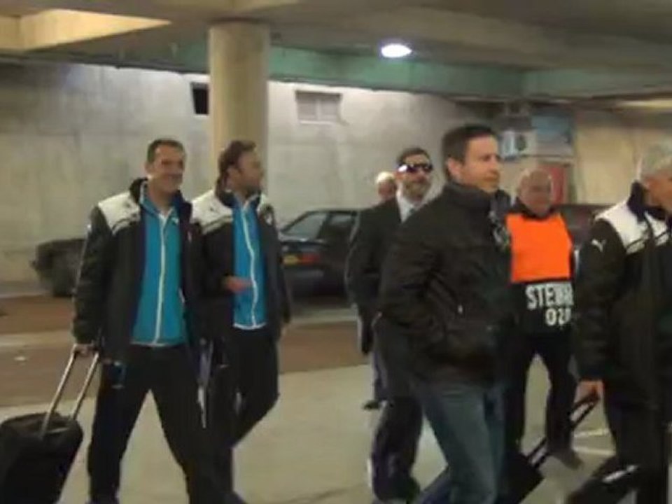 Η άφιξη της αποστολής του ΑΠΟΕΛ