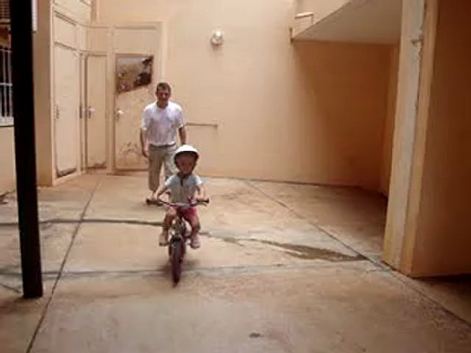 Clémentine à vélo