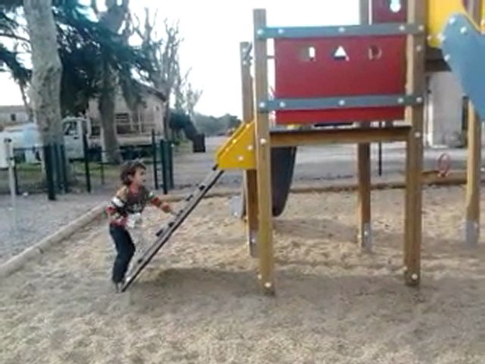 video-2011-12-11-12-44-07