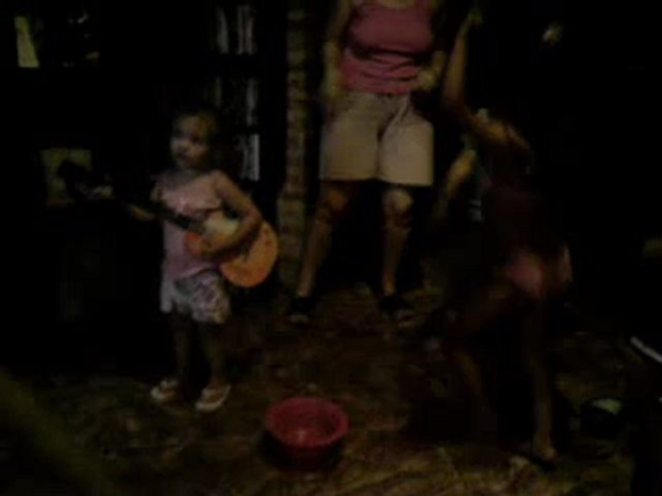 BAILANDO. 1-1-11.