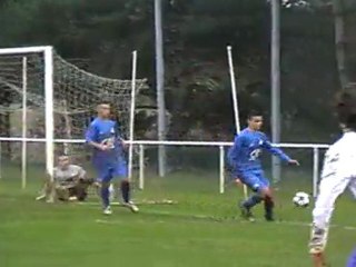 FOOT : COLOMBE BUTE SUR LE GARDIEN D'HOMECOURT