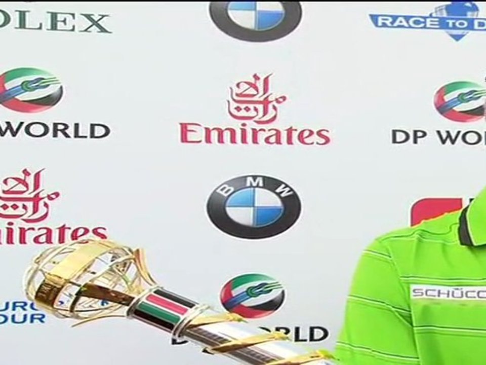 Álvaro Quirós triunfa a lo campeón en el torneo de golf de Dubai