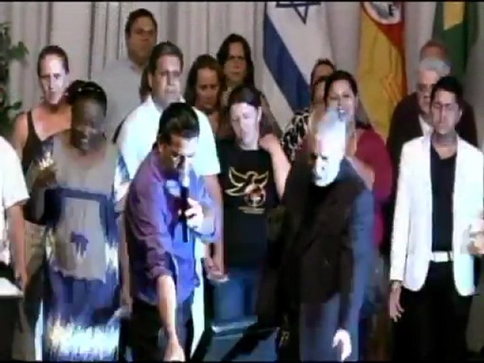 Assista  Apóstolo Silvio Ribeiro detonando o diabo!