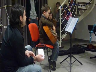 Audition Louis à la guitare